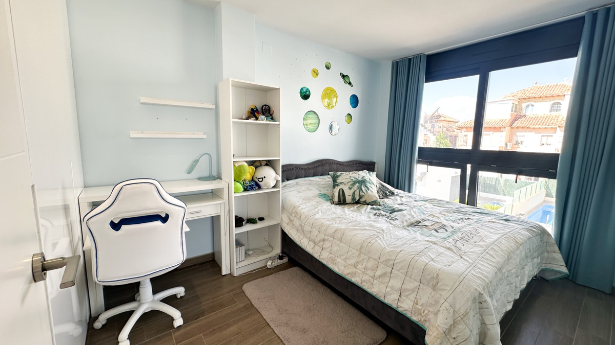 Huis te koop in Torrevieja | 5 slaapkamers H5497660