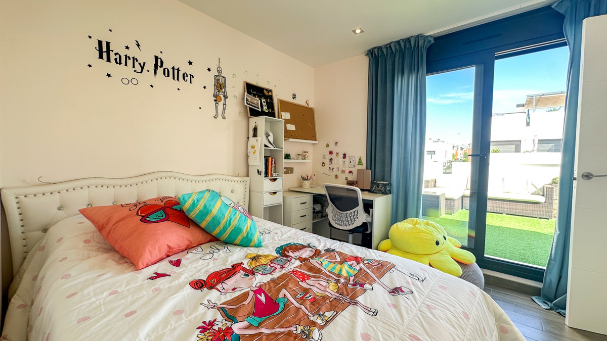 Huis te koop in Torrevieja | 5 slaapkamers H5497660
