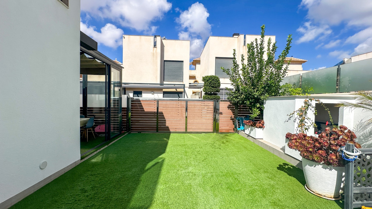 Huis te koop in Torrevieja | 5 slaapkamers H5497660