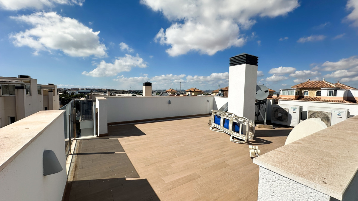 Huis te koop in Torrevieja | 5 slaapkamers H5497660