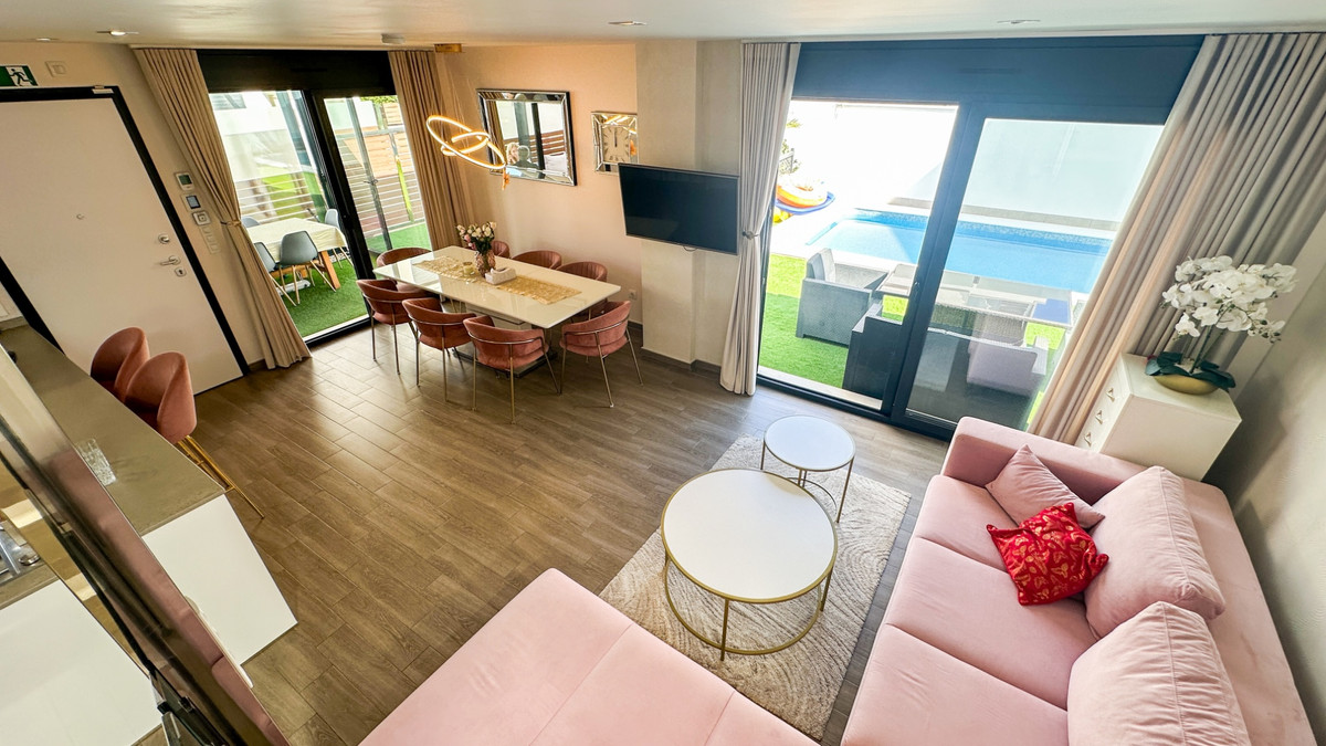 Huis te koop in Torrevieja | 5 slaapkamers H5497660