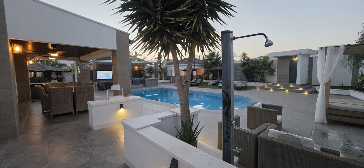 Huis te koop in Torrevieja | 5 slaapkamers H5498518