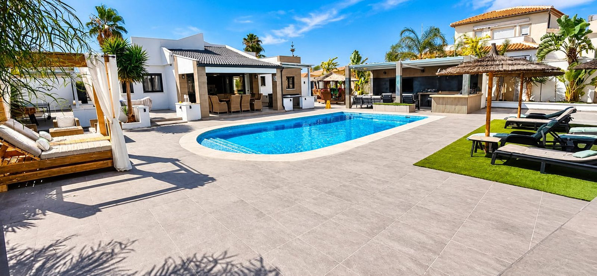 Huis te koop in Torrevieja | 5 slaapkamers H5498518