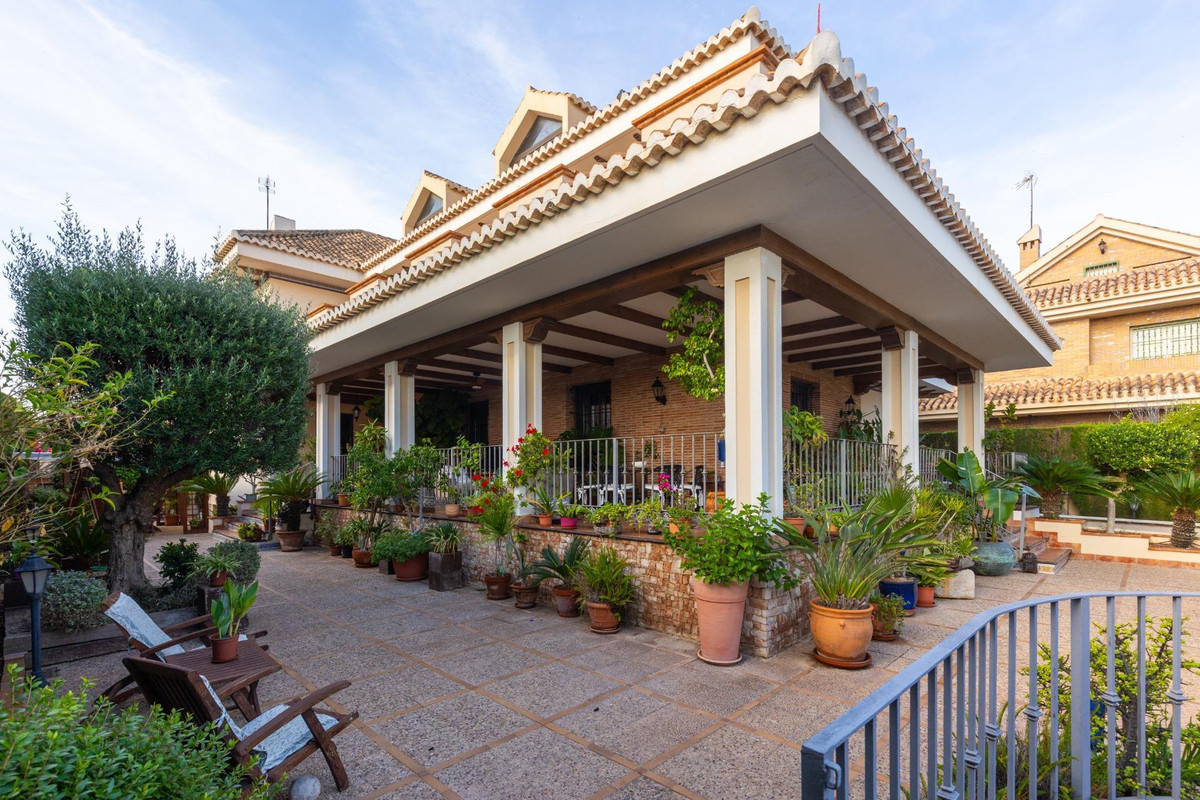 Huis te koop in Torrevieja | 6 slaapkamers H5503285