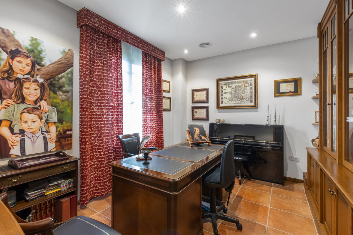 Huis te koop in Torrevieja | 6 slaapkamers H5503285