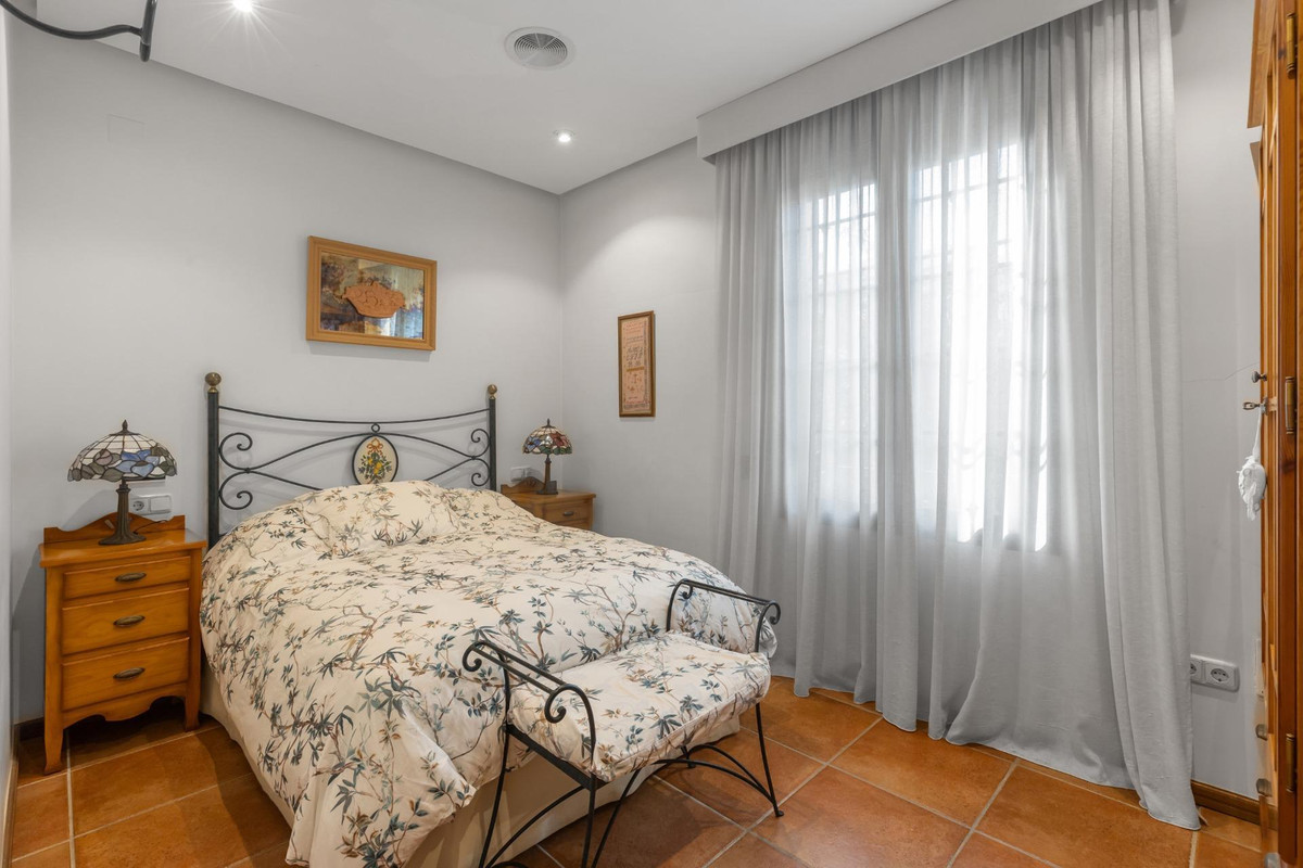 Huis te koop in Torrevieja | 6 slaapkamers H5503285