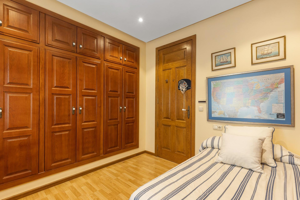 Huis te koop in Torrevieja | 6 slaapkamers H5503285