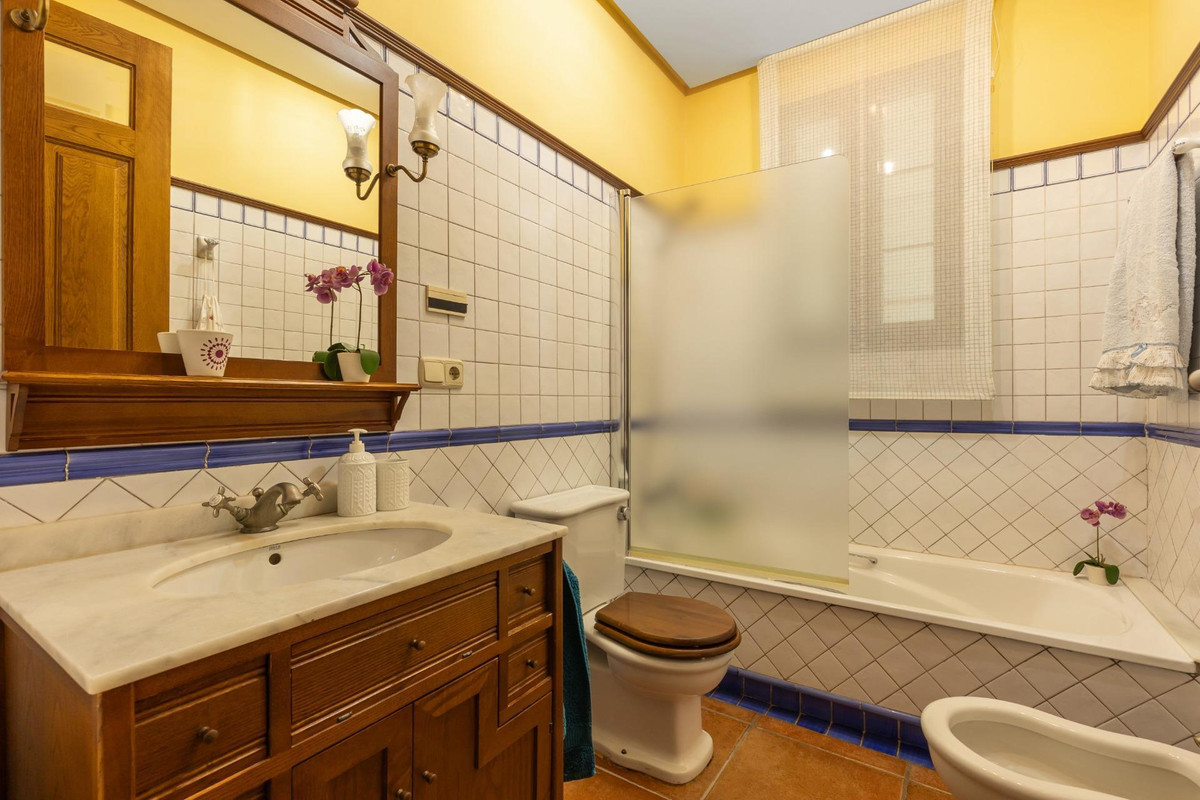 Huis te koop in Torrevieja | 6 slaapkamers H5503285