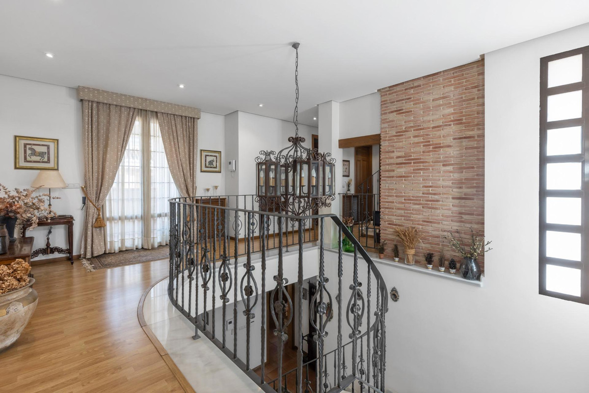 Huis te koop in Torrevieja | 6 slaapkamers H5503285