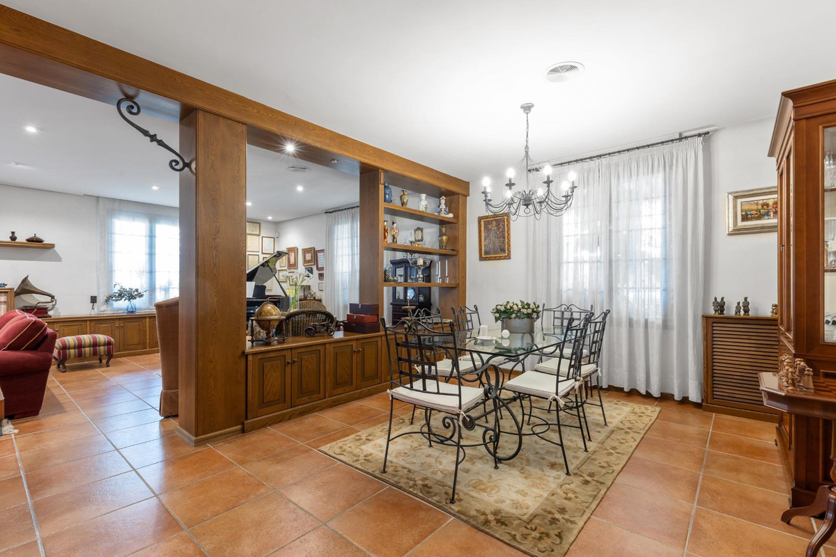 Huis te koop in Torrevieja | 6 slaapkamers H5503285