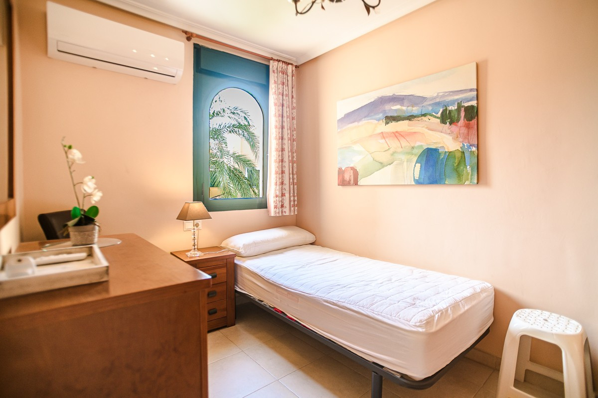 Huis te koop in Torrevieja | 4 slaapkamers H5513392