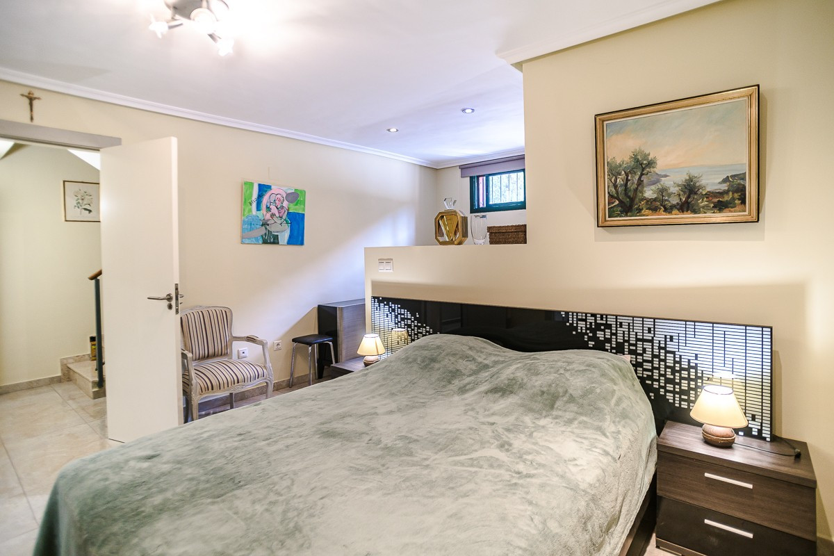 Huis te koop in Torrevieja | 4 slaapkamers H5513392
