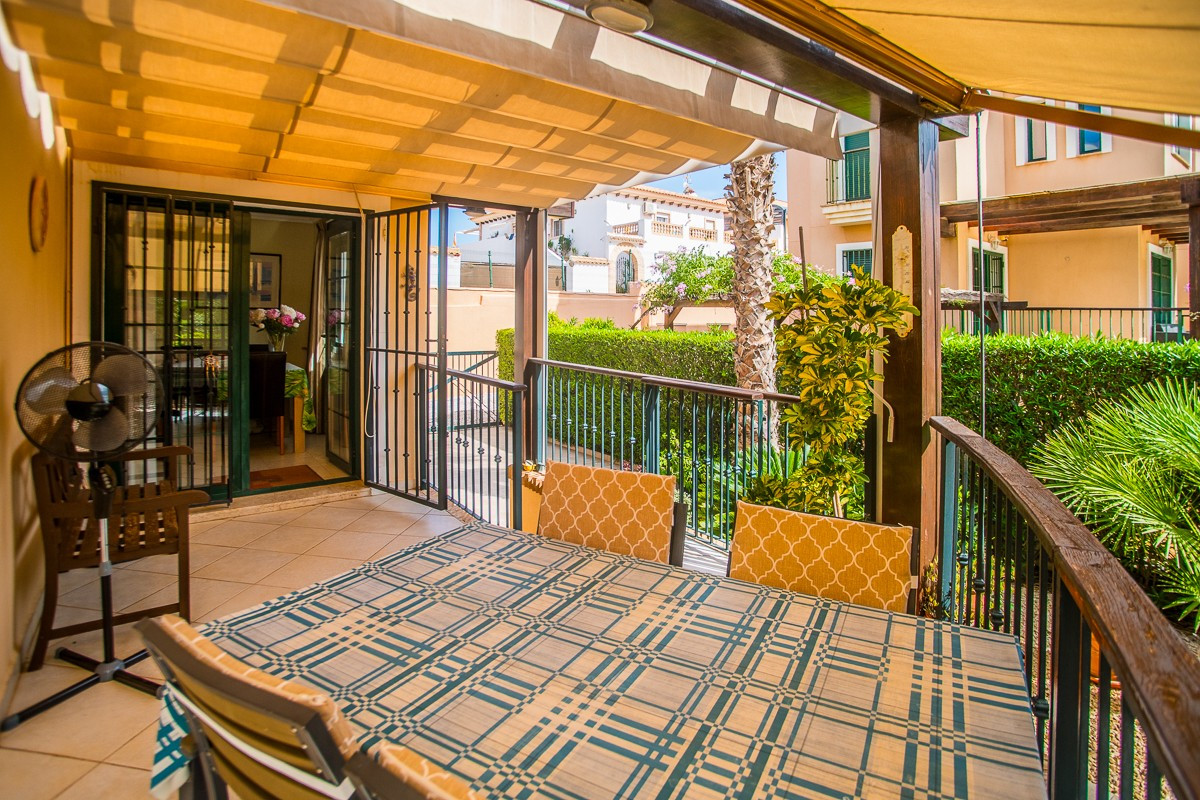Huis te koop in Torrevieja | 4 slaapkamers H5513392