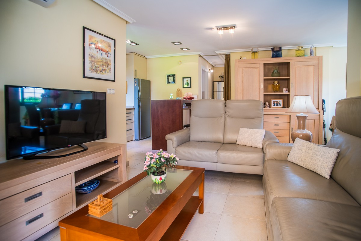 Huis te koop in Torrevieja | 4 slaapkamers H5513392
