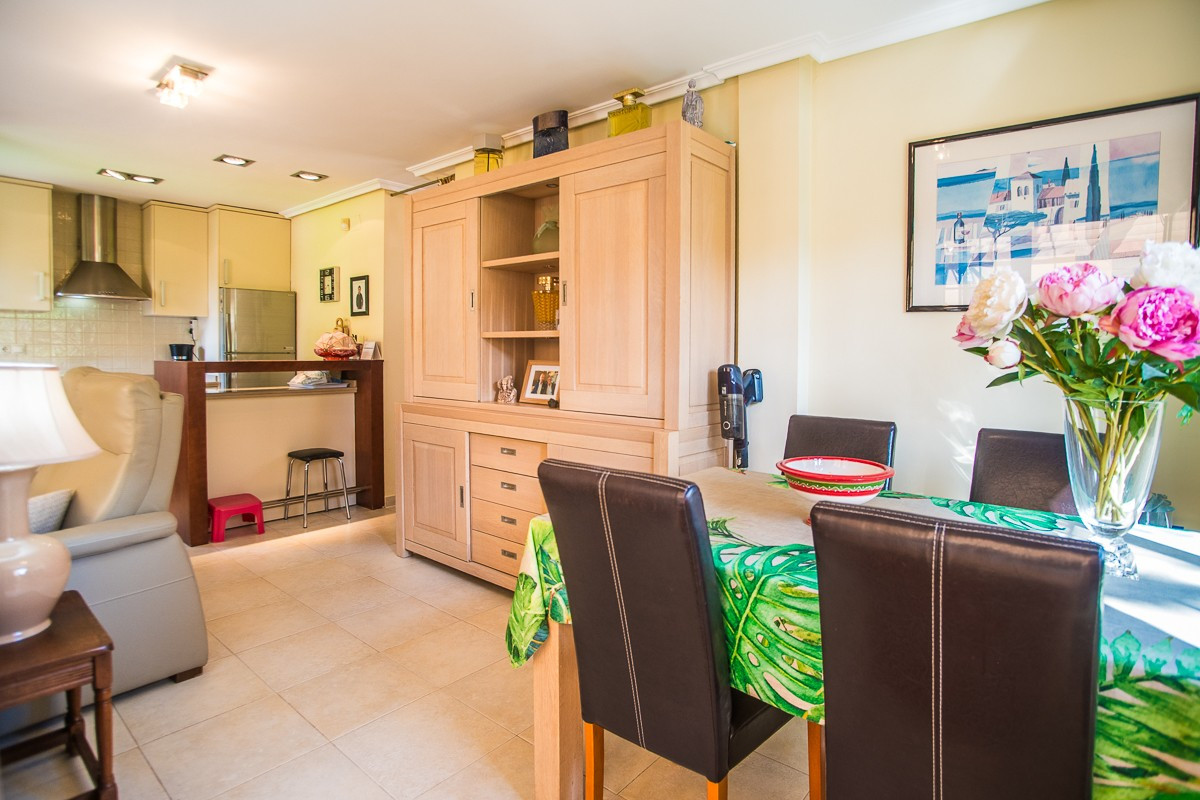 Huis te koop in Torrevieja | 4 slaapkamers H5513392
