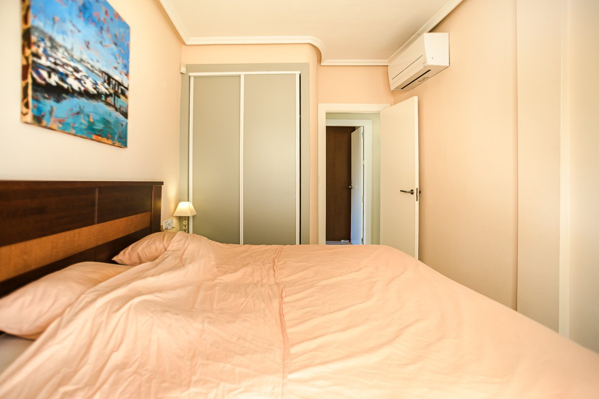 Huis te koop in Torrevieja | 4 slaapkamers H5513392