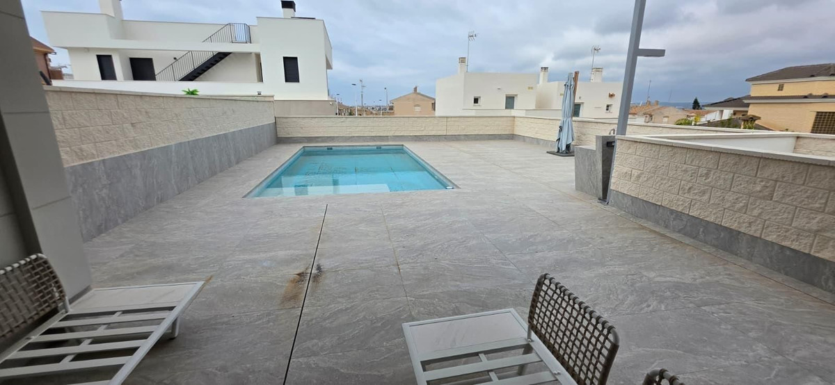 Huis te koop in Torrevieja | 5 slaapkamers H5515936