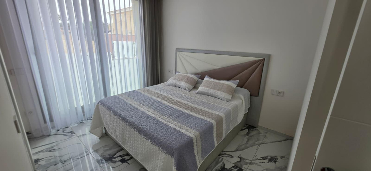 Huis te koop in Torrevieja | 5 slaapkamers H5515936