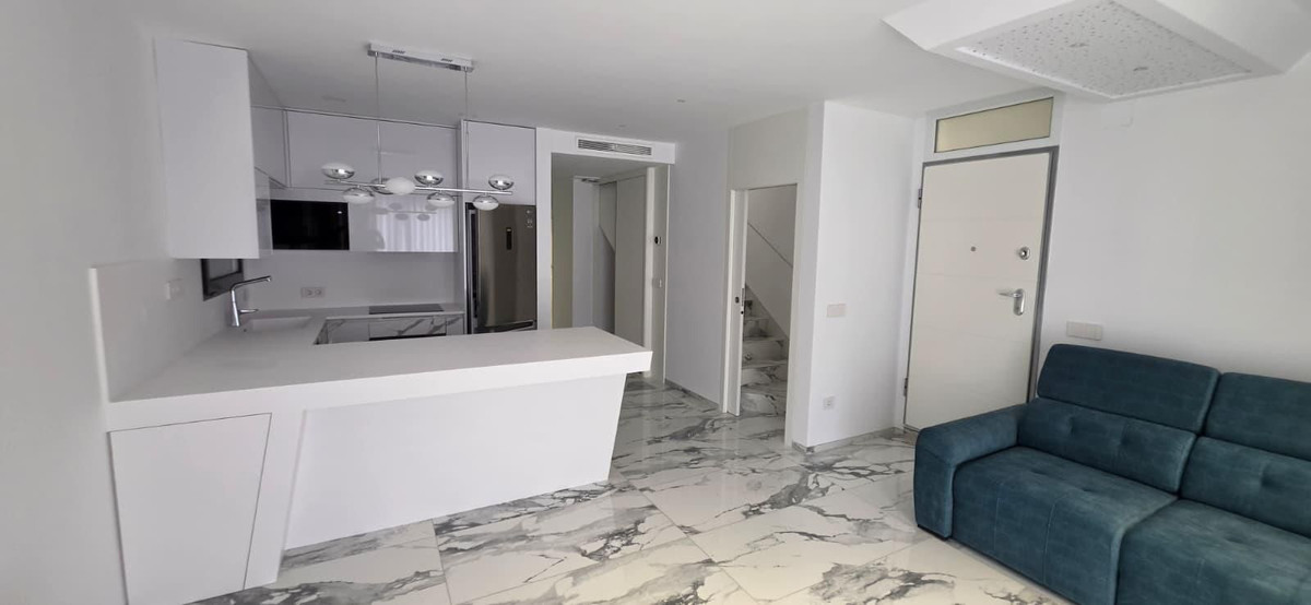 Huis te koop in Torrevieja | 5 slaapkamers H5515936