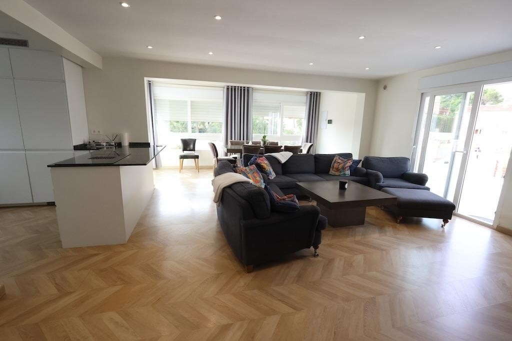 Huis te koop in Torrevieja | 5 slaapkamers H5516350