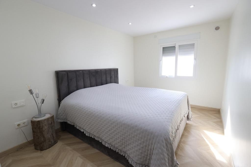 Huis te koop in Torrevieja | 5 slaapkamers H5516350