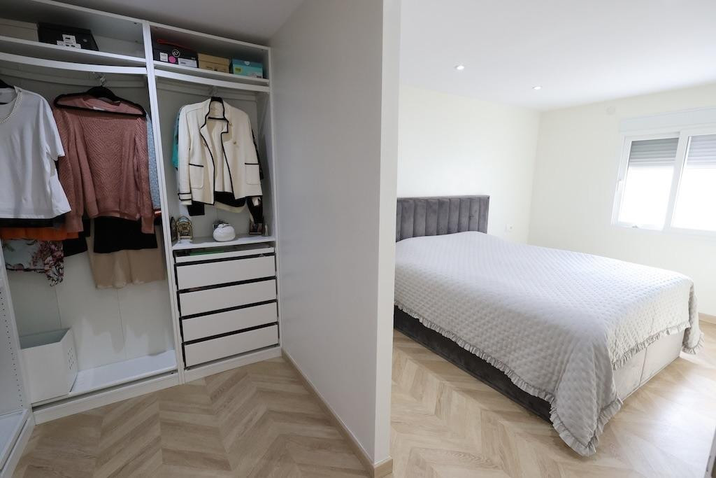 Huis te koop in Torrevieja | 5 slaapkamers H5516350