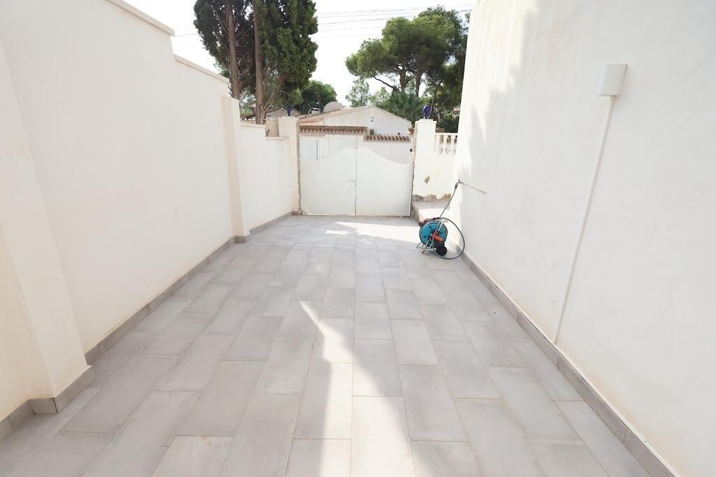 Huis te koop in Torrevieja | 5 slaapkamers H5516350