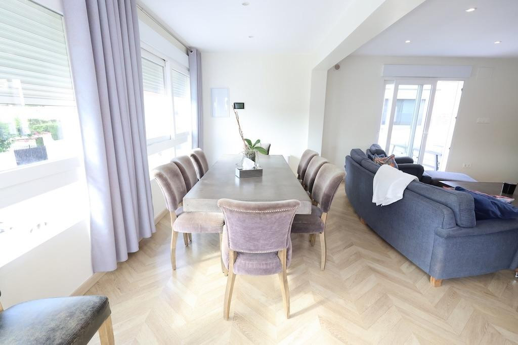 Huis te koop in Torrevieja | 5 slaapkamers H5516350