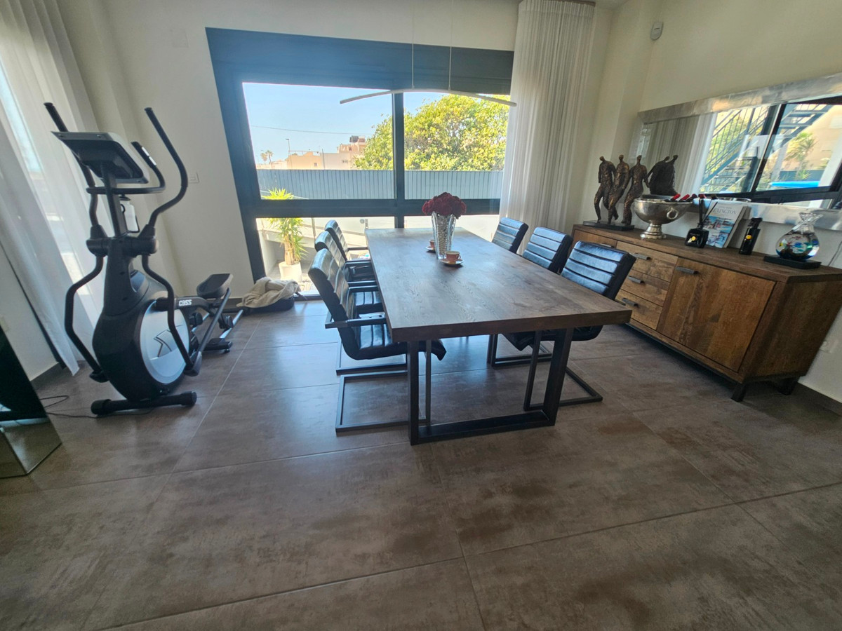 Huis te koop in Torrevieja | 4 slaapkamers H5517166
