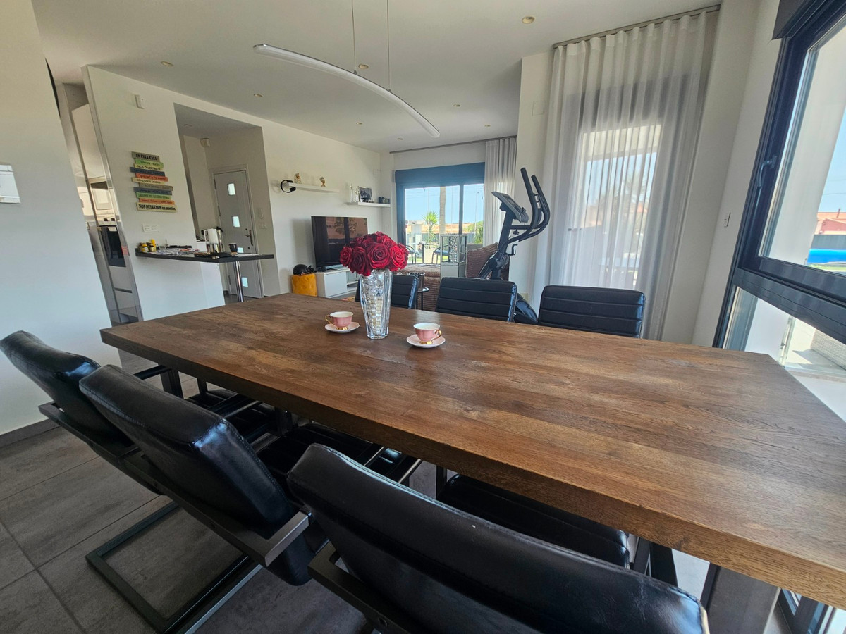 Huis te koop in Torrevieja | 4 slaapkamers H5517166