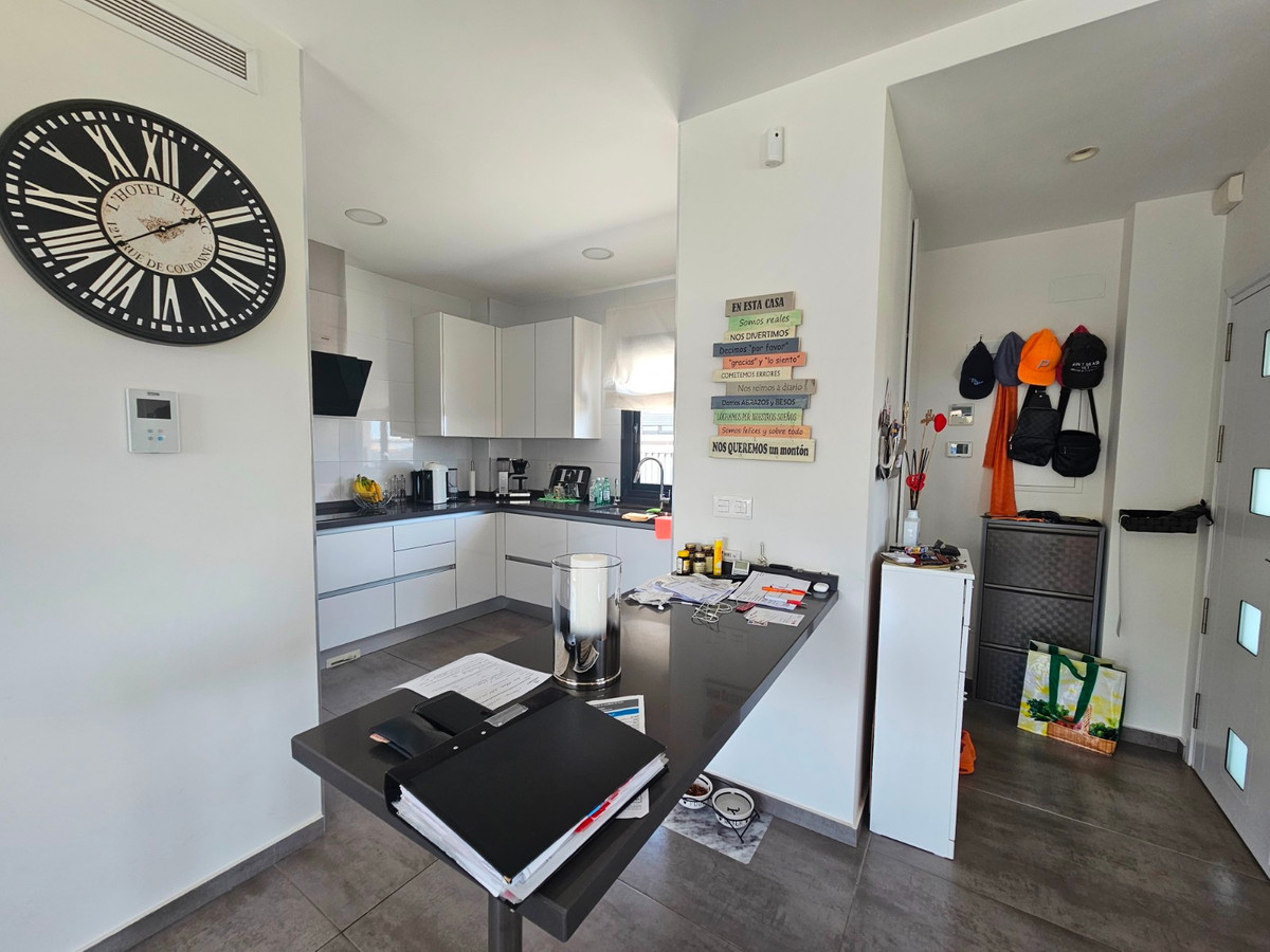 Huis te koop in Torrevieja | 4 slaapkamers H5517166