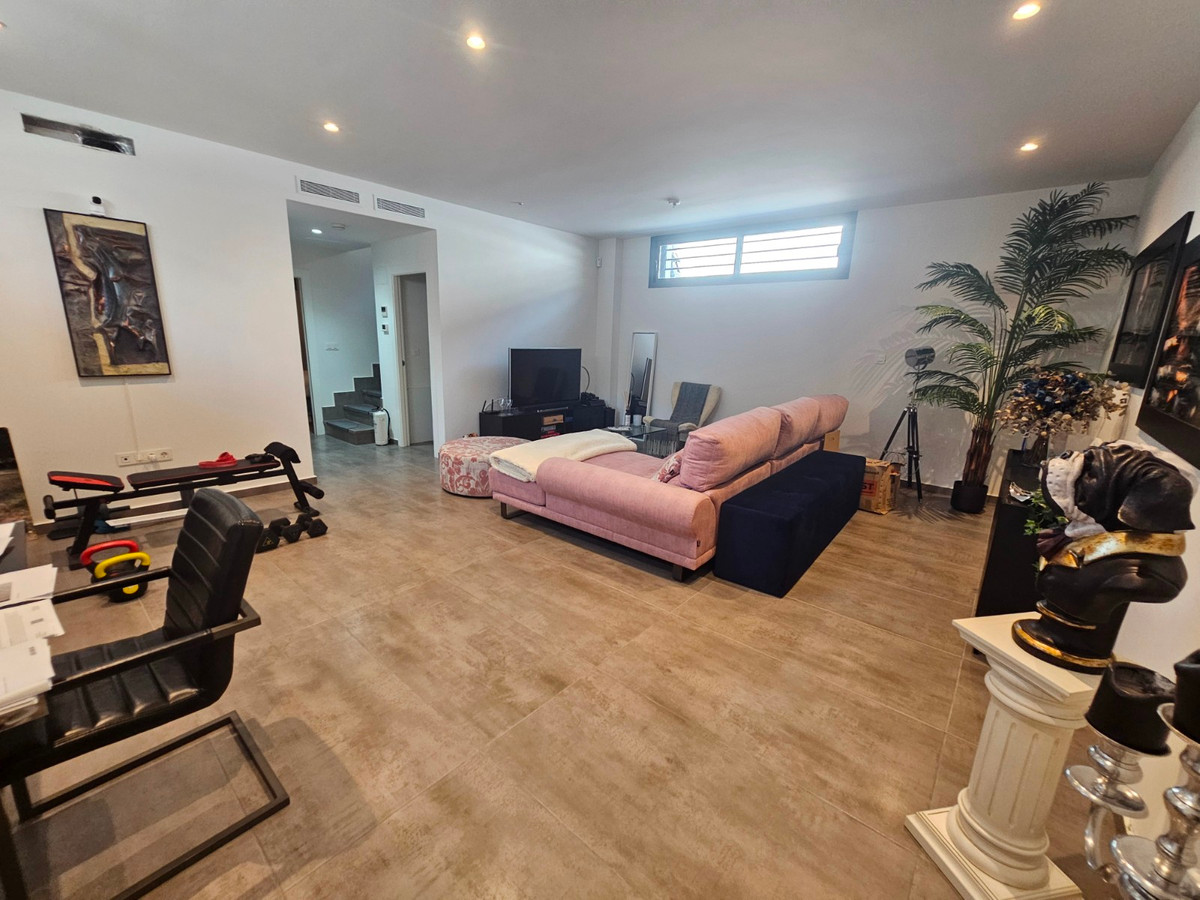Huis te koop in Torrevieja | 4 slaapkamers H5517166
