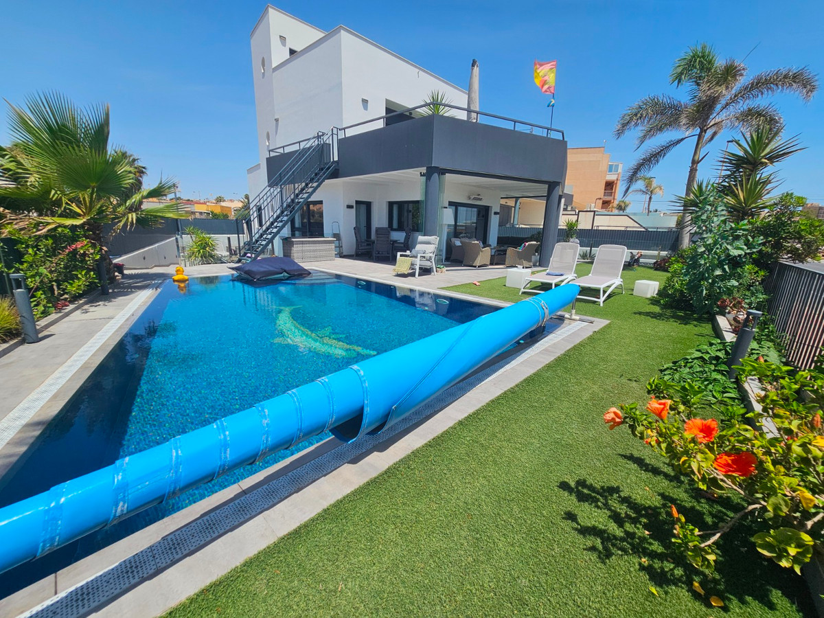 Huis te koop in Torrevieja | 4 slaapkamers H5517166