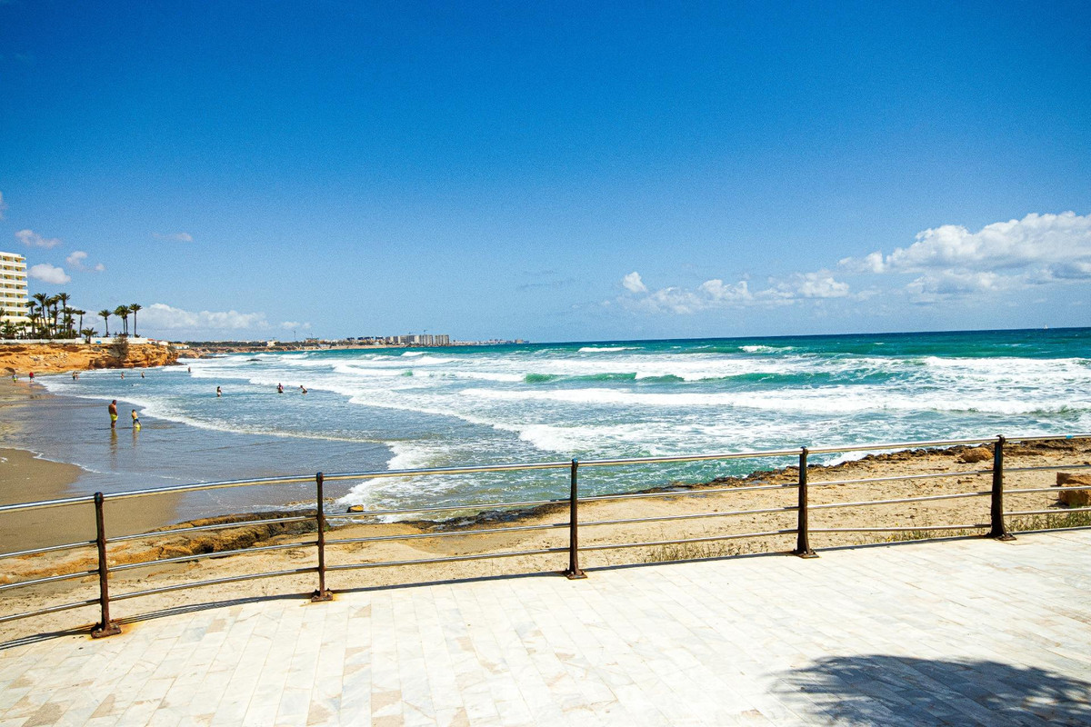 Huis te koop in Torrevieja | 3 slaapkamers H5520277