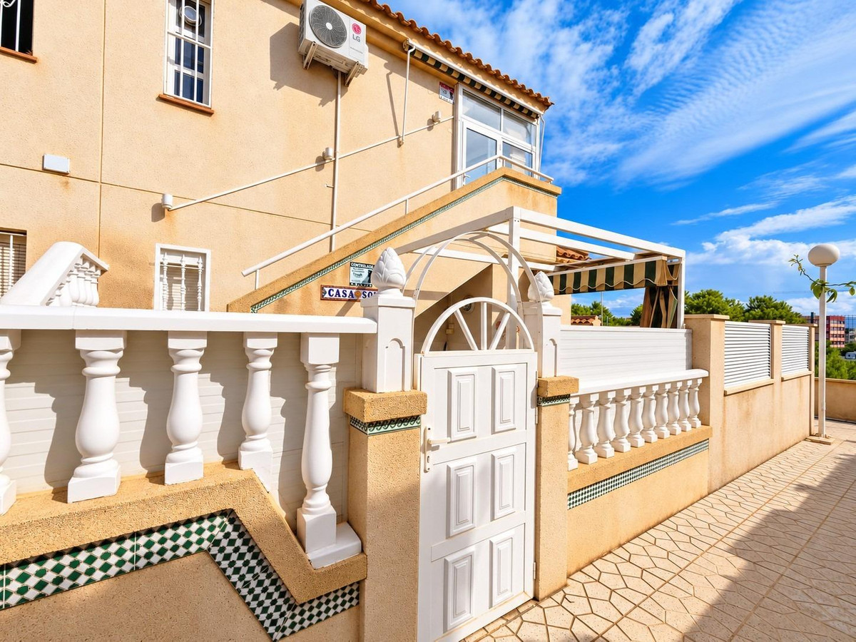 Bungalow te koop in Torrevieja | 2 slaapkamers H5520517
