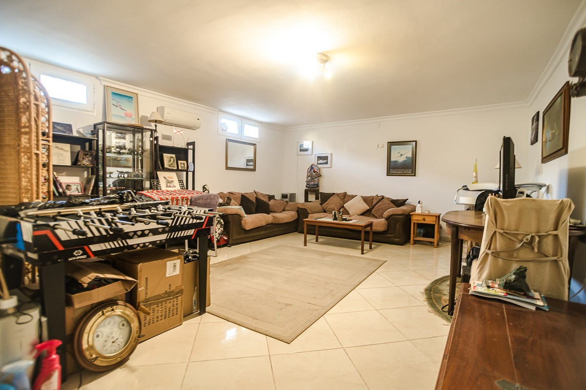 Huis te koop in Torrevieja | 6 slaapkamers H5520520