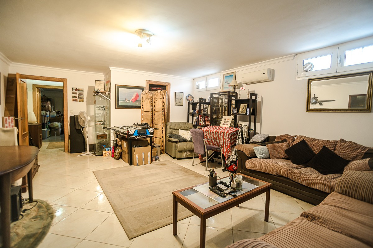 Huis te koop in Torrevieja | 6 slaapkamers H5520520