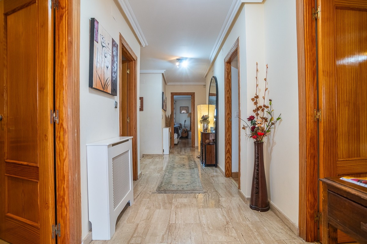Huis te koop in Torrevieja | 6 slaapkamers H5520520