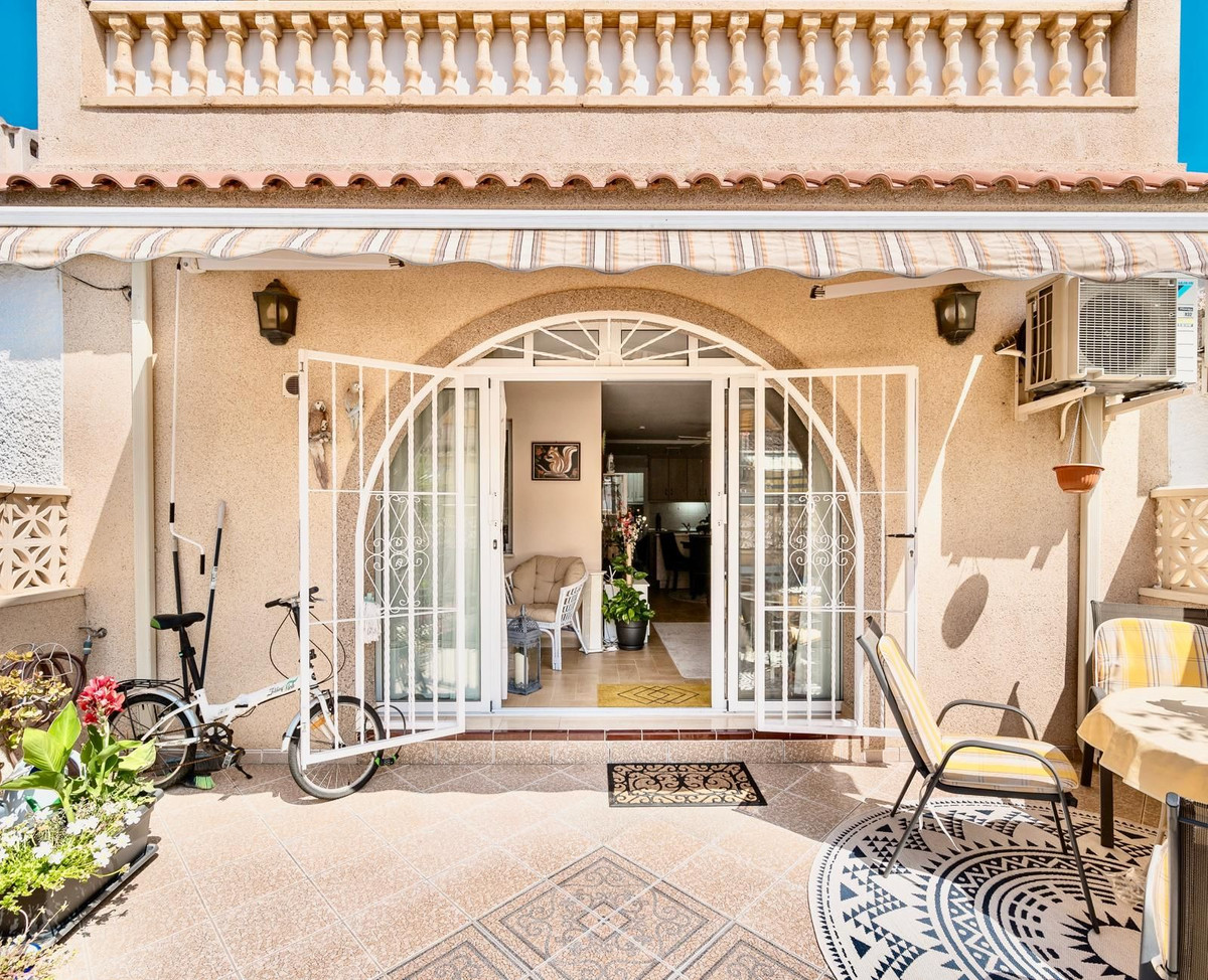 Huis te koop in Torrevieja | 3 slaapkamers H5521003