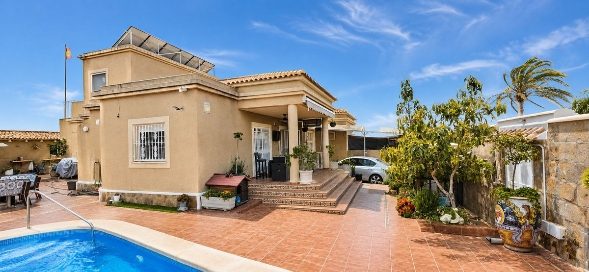 Huis te koop in Torrevieja | 5 slaapkamers H5527318