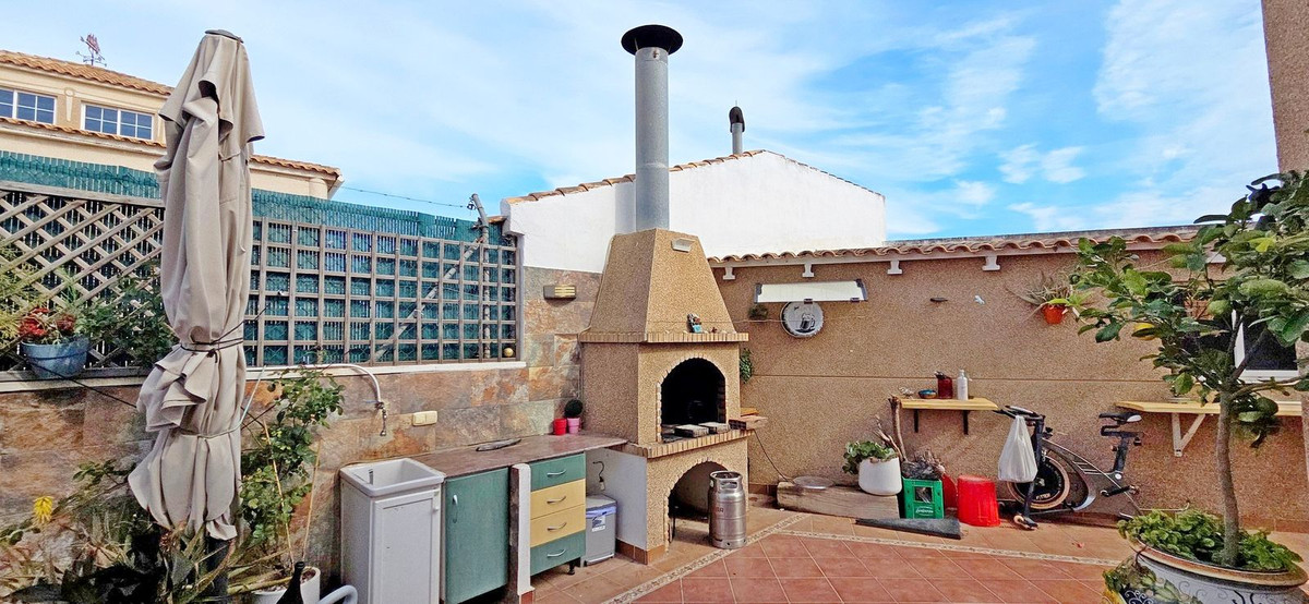 Huis te koop in Torrevieja | 5 slaapkamers H5527318