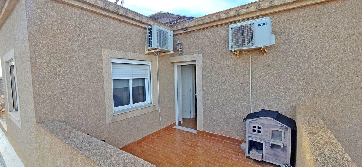 Huis te koop in Torrevieja | 5 slaapkamers H5527318