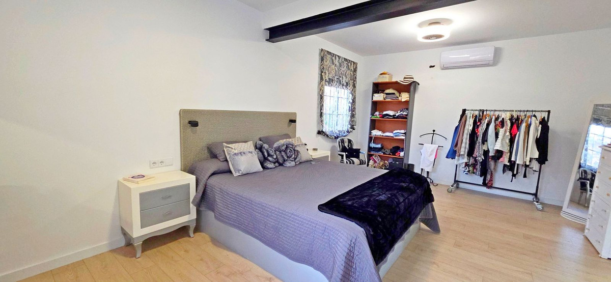 Huis te koop in Torrevieja | 5 slaapkamers H5527318