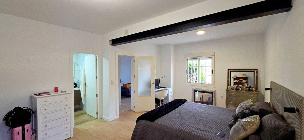 Huis te koop in Torrevieja | 5 slaapkamers H5527318