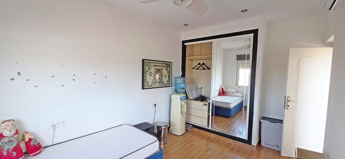 Huis te koop in Torrevieja | 5 slaapkamers H5527318