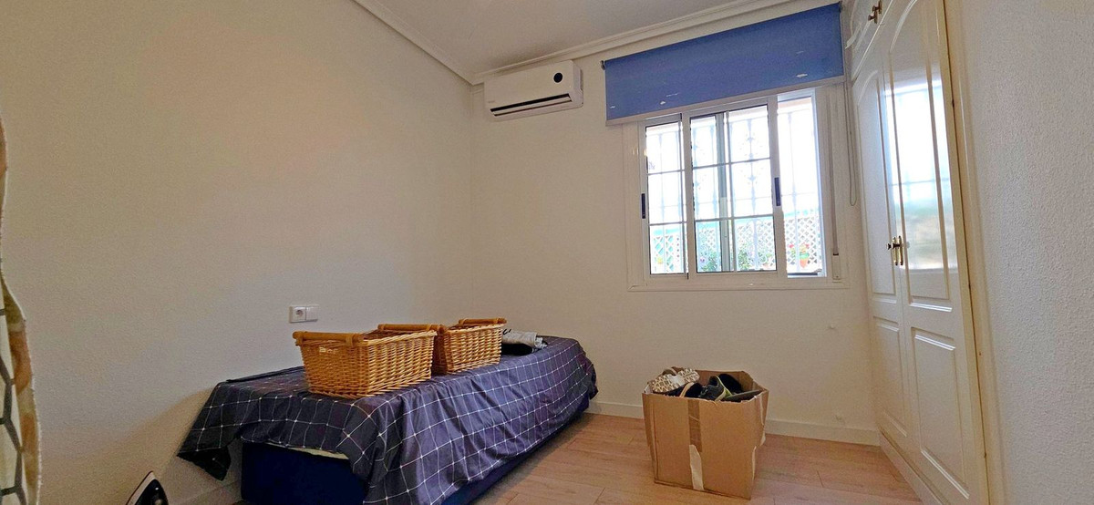 Huis te koop in Torrevieja | 5 slaapkamers H5527318