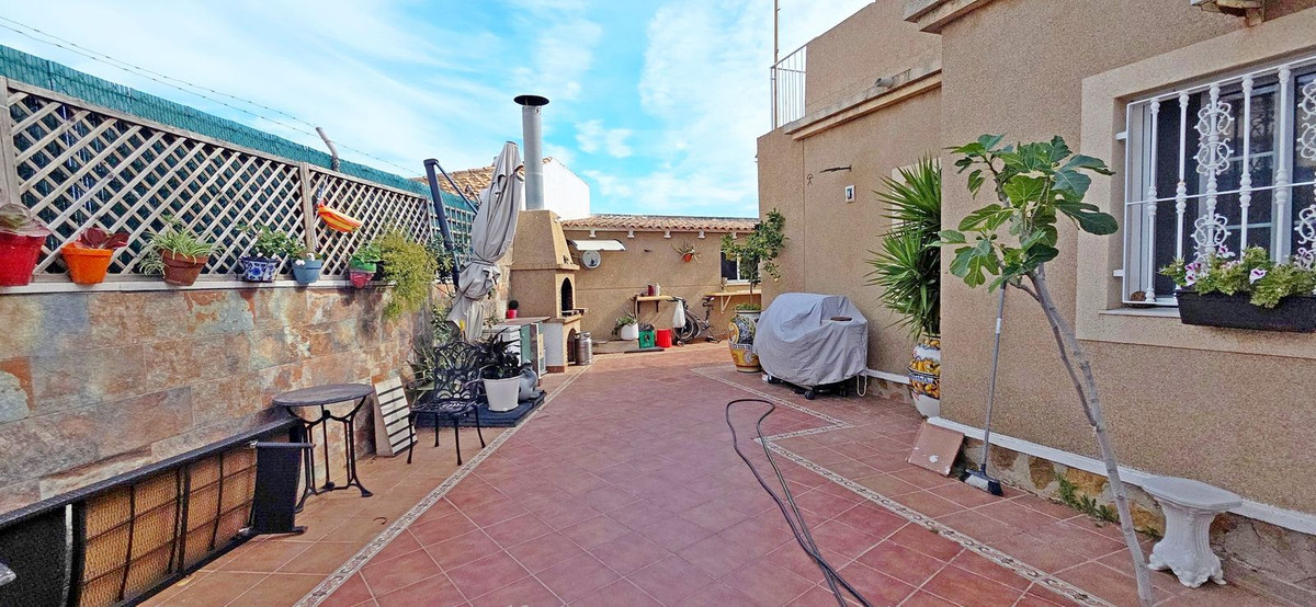 Huis te koop in Torrevieja | 5 slaapkamers H5527318