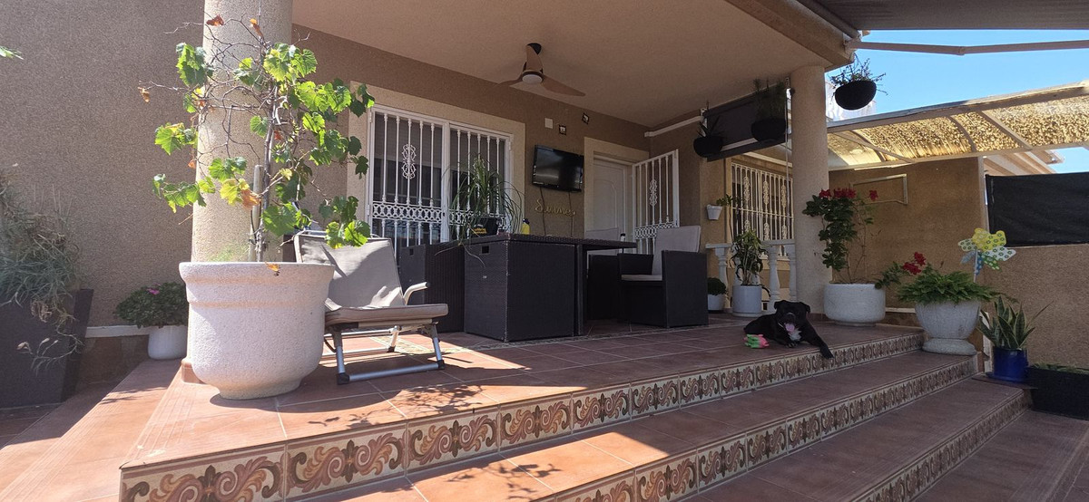Huis te koop in Torrevieja | 5 slaapkamers H5527318