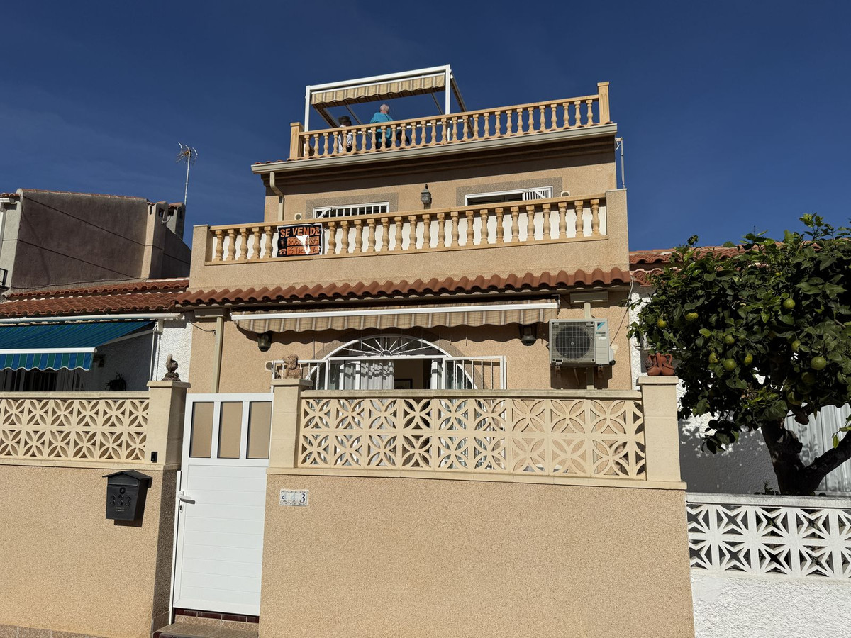 Huis te koop in Torrevieja | 3 slaapkamers H5529937