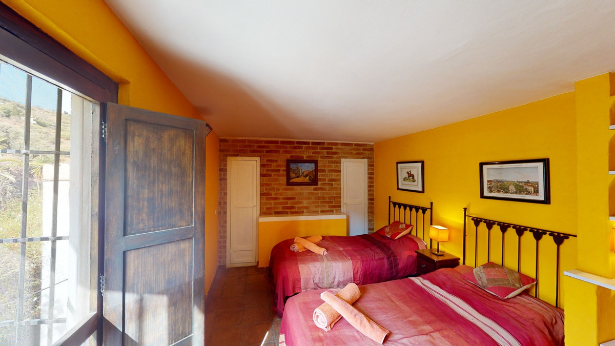 Property main view 32